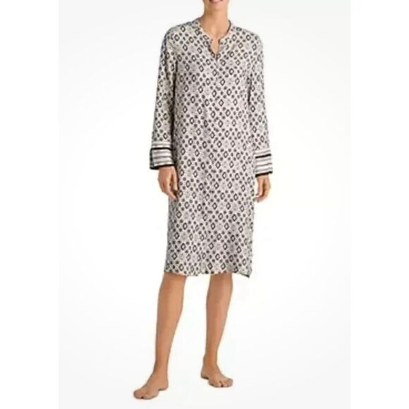 Hanro Favourites Long Sleeve Dress - Picture 1 of 8